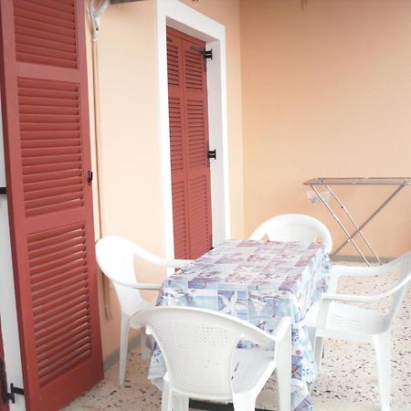 Apartamento Spiti Kritikos Benitses  Exterior foto